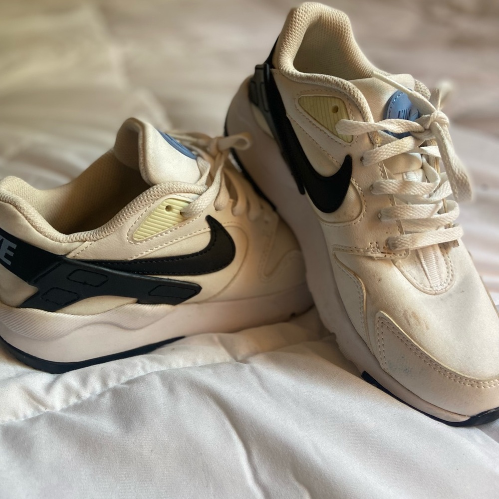 NIKES